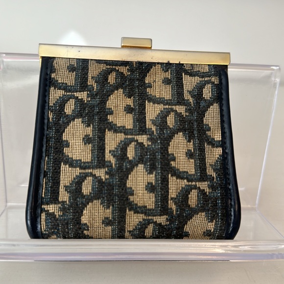 Dior Vintage Kisslock Coinpurse - Picture 3 of 15